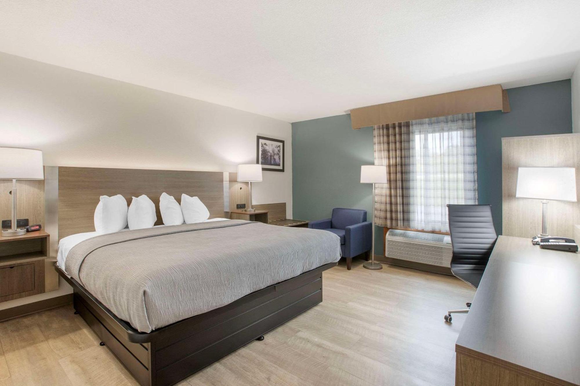 Quality Inn Newton At I-80 Esterno foto